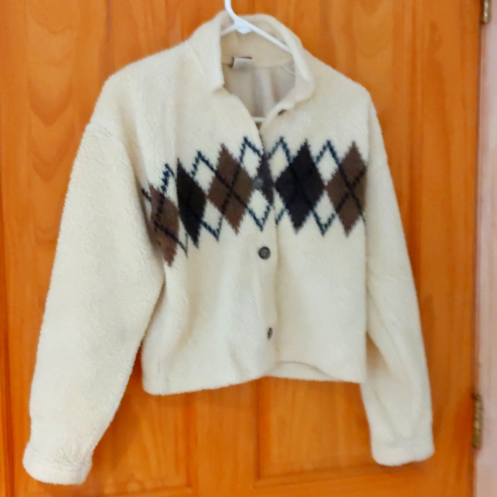 Petite Cute cut vintage button down sweater